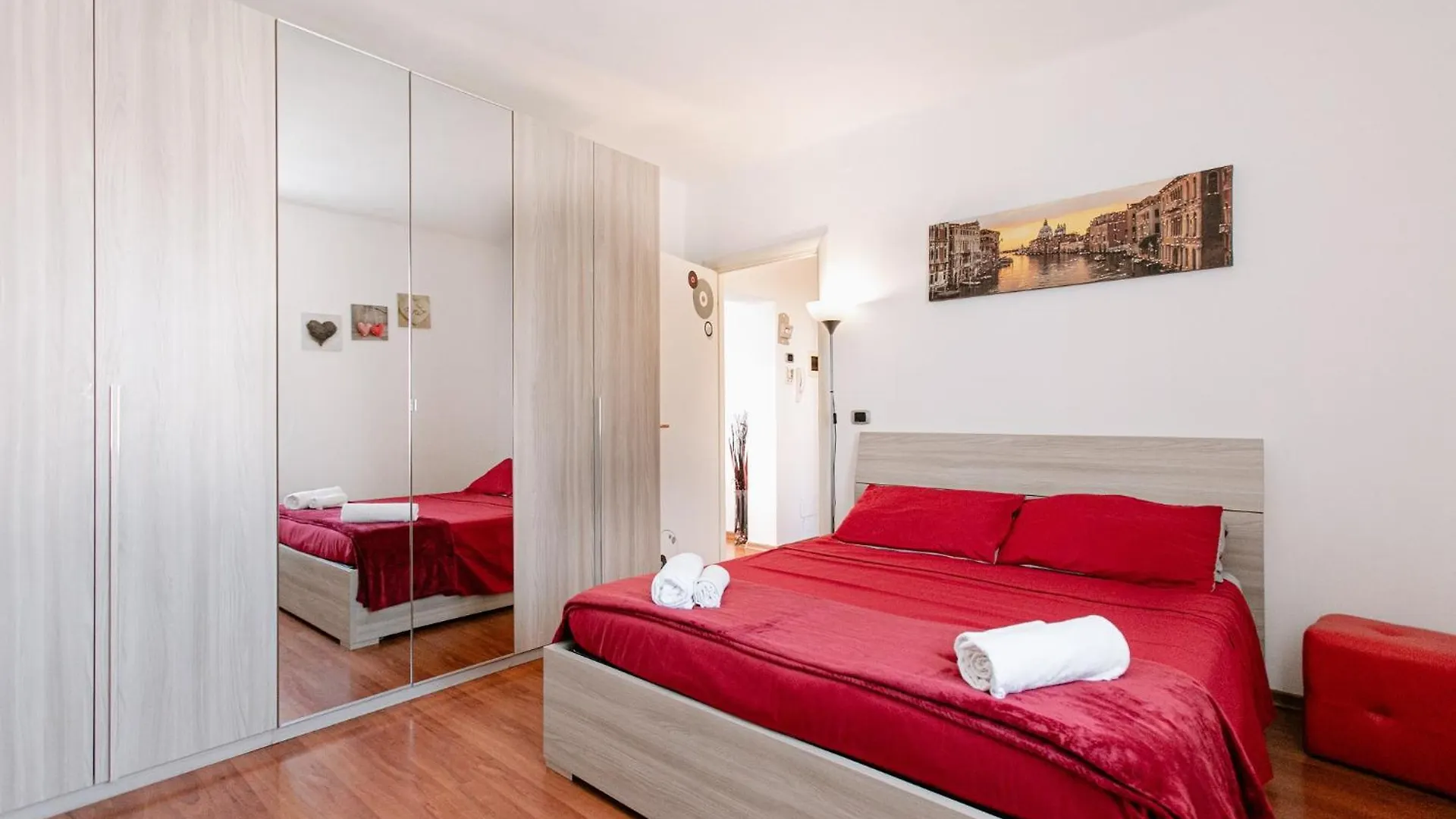 Lucky Flower Venice Apartment